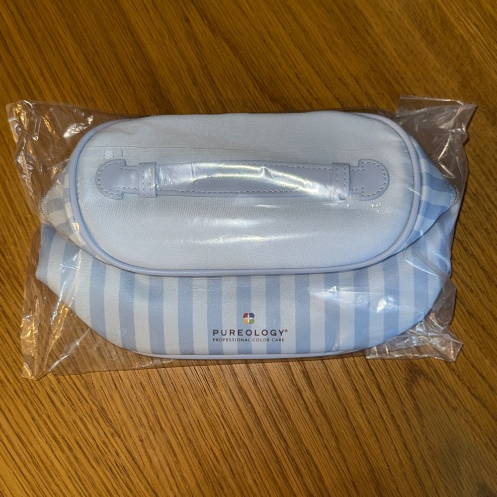 Pureology Travel Case - Picture 2 of 3
